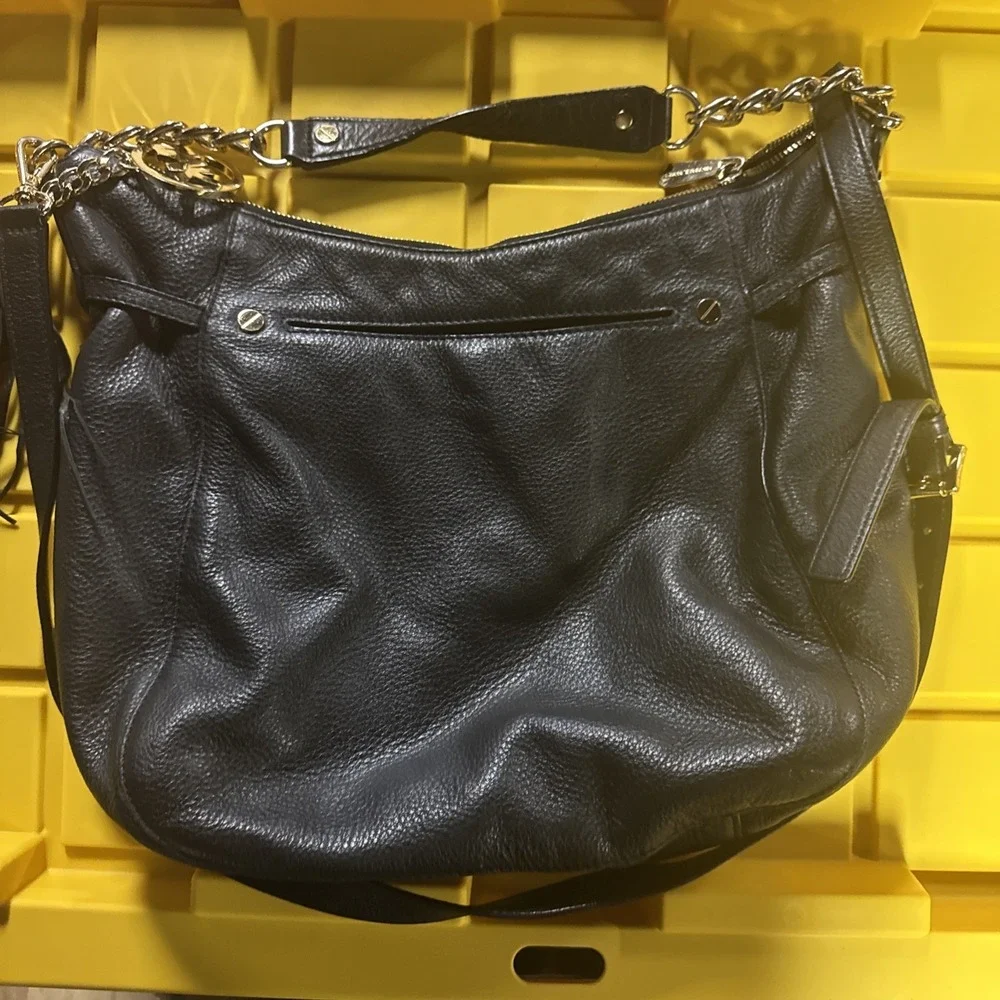 Michael Kors Signature Jet Set Large Chain Black Shoulder Bag Tote Rare Classic